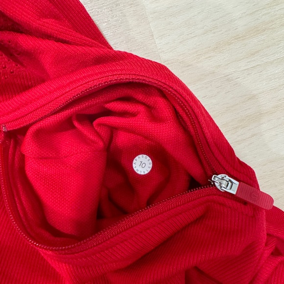Women’s Lululemon Jacket - Picture 3 of 3